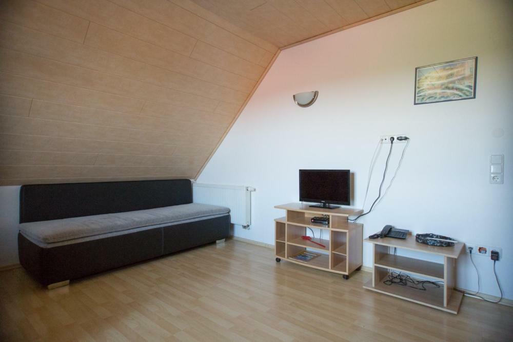 Ferienhaus Regina Walkertshofen 外观 照片